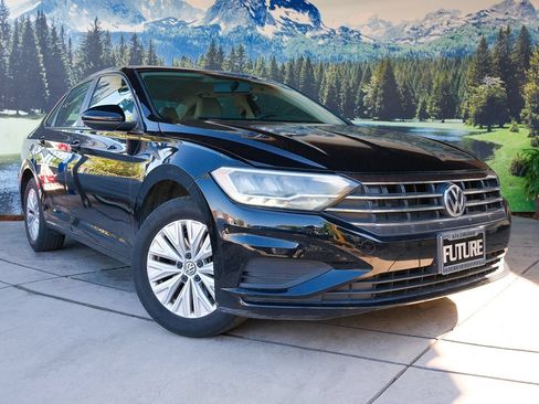 Used 2019 Volkswagen Jetta S w/ Driver Assistance Package FWD image 3