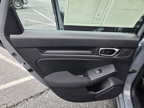 Used 2025 Honda Civic Sport image 19