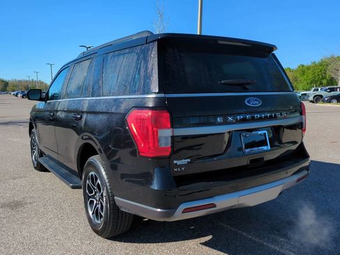 Used 2024 Ford Expedition XLT image 4