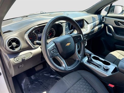 Used 2021 Chevrolet Blazer LT image 9