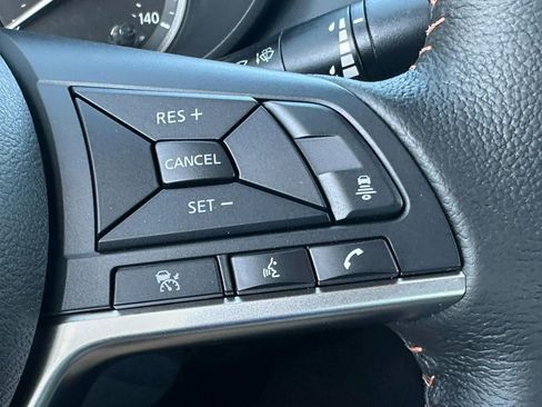 New 2025 Nissan Versa SR w/ Trunk Package image 12