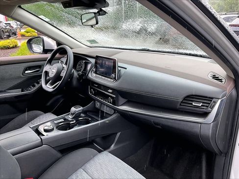 Used 2023 Nissan Rogue SV AWD/4WD image 14
