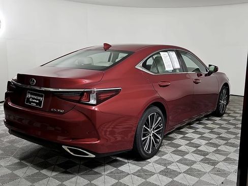 Used 2025 Lexus ES 350 w/ Premium Package FWD image 4