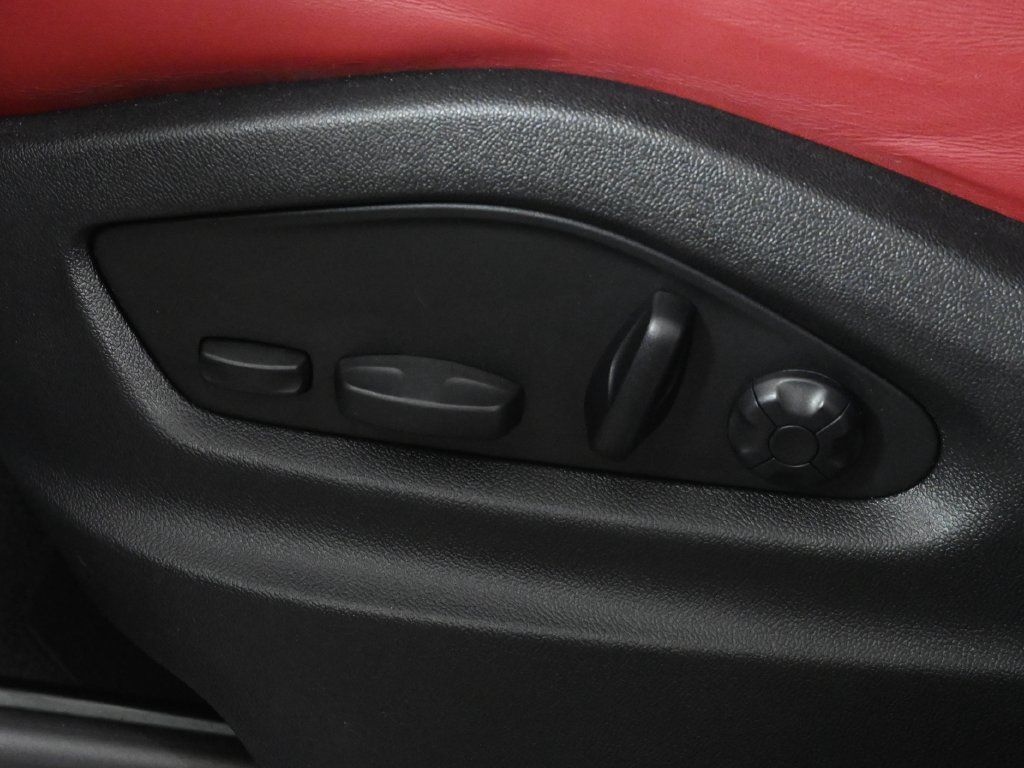 Used 2023 Porsche Cayenne AWD/4WD image 30