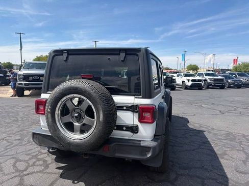 Used 2018 Jeep Wrangler Unlimited Sport S AWD/4WD image 8