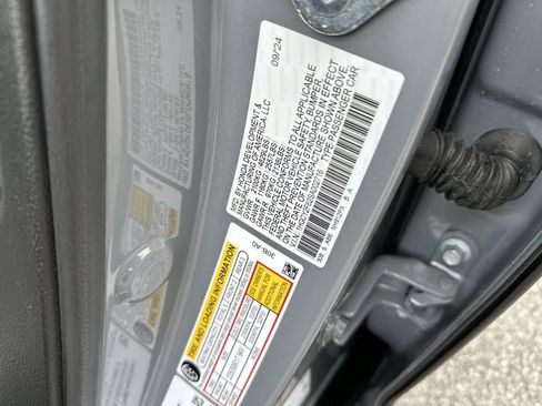 Used 2025 Honda Accord EX-L image 25