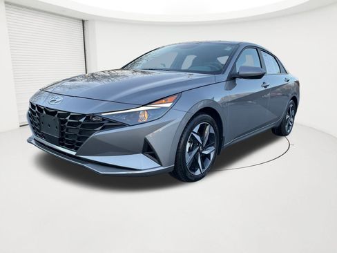 Certified 2023 Hyundai Elantra SEL w/ Convenience Package image 1