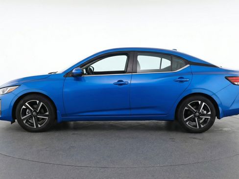 Used 2025 Nissan Sentra SV image 5