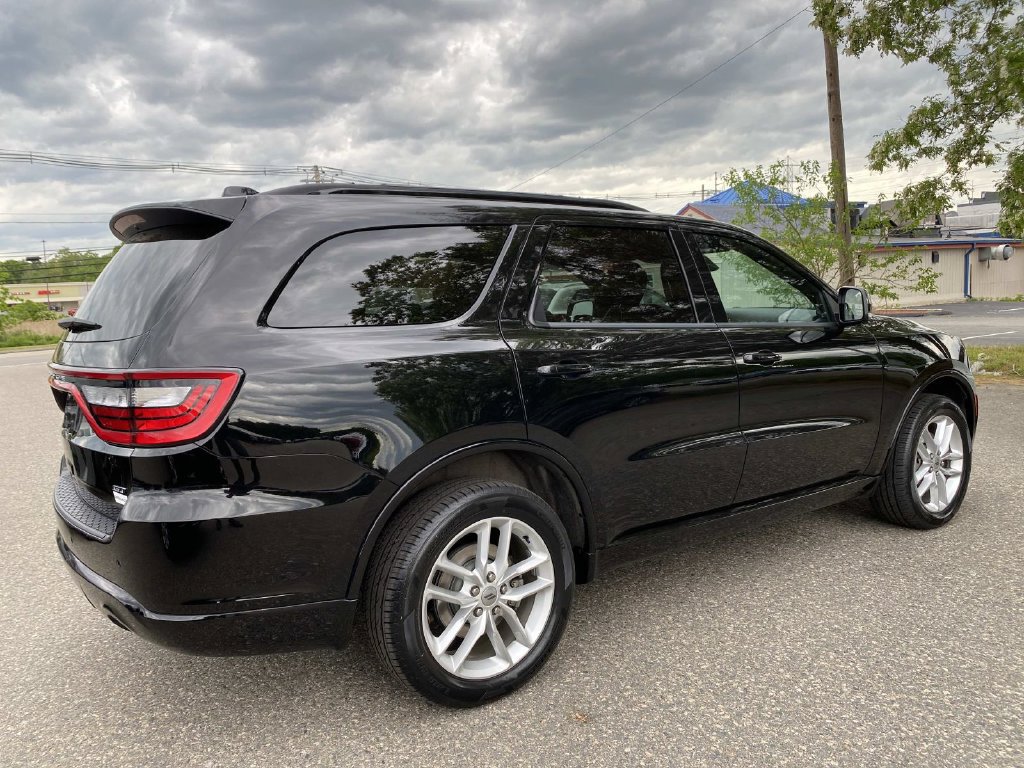 Used 2022 Dodge Durango GT AWD/4WD image 3
