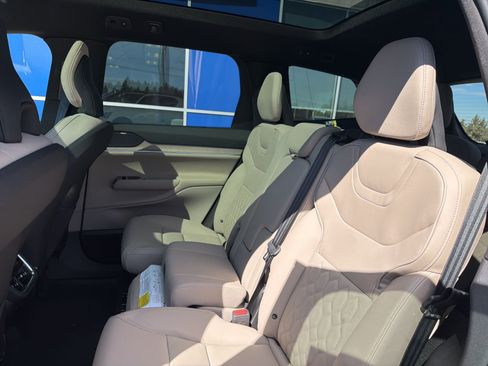 New 2025 Volvo EX90 Ultra AWD/4WD image 22