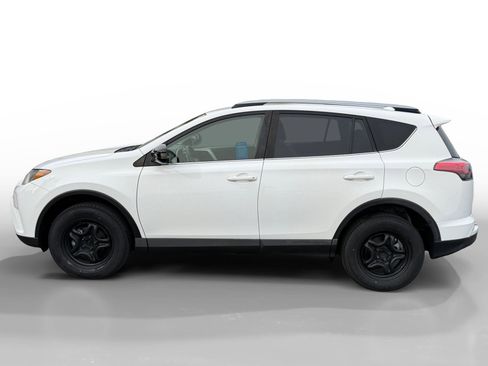 Used 2018 Toyota RAV4 LE w/ All Weather Liner Package image 2