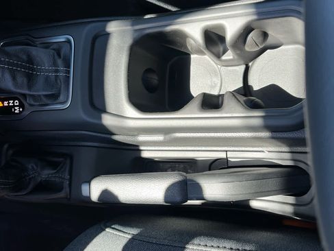 New 2026 Jeep Wrangler Unlimited Sahara AWD/4WD image 20