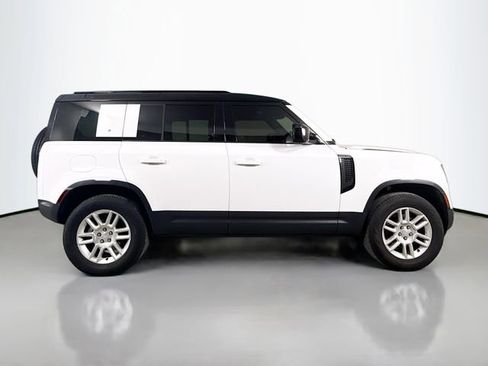 Certified 2024 Land Rover Defender 110 S image 4