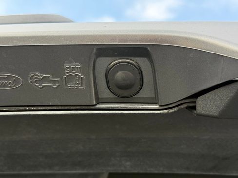 Used 2025 Ford F150 Lightning Lariat AWD/4WD image 38