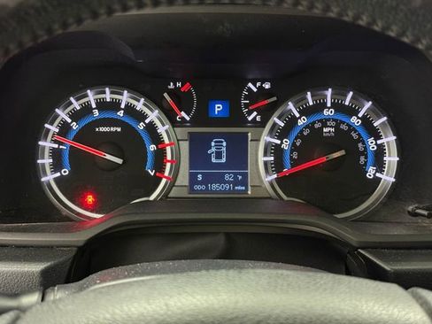Used 2018 Toyota 4Runner Limited AWD/4WD image 13