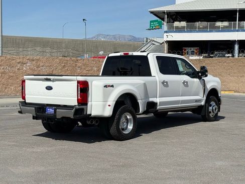 Certified 2024 Ford F350 Lariat w/ Lariat Ultimate Package image 4
