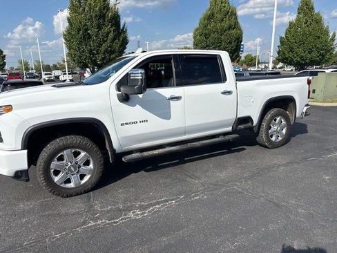 Used 2020 Chevrolet Silverado 2500 High Country w/ Z71 Off-Road Package AWD/4WD image 9