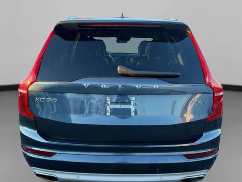 Used 2020 Volvo XC90 T6 Momentum w/ Protection Package image 3
