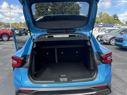 New 2026 Chevrolet Trax ACTIV w/ Sunroof Package FWD image 21