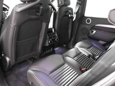 Certified 2026 Land Rover Discovery Limited Edition AWD/4WD image 27