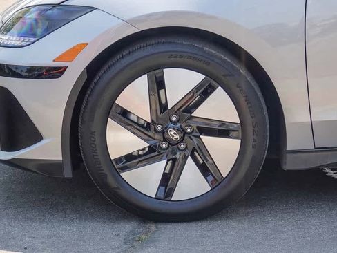 Used 2025 Hyundai Ioniq 6 SE image 10