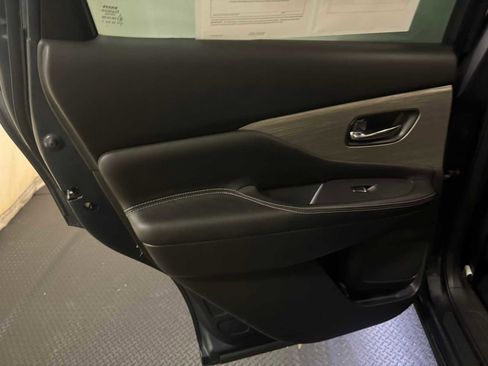 Used 2018 Nissan Murano Platinum image 24