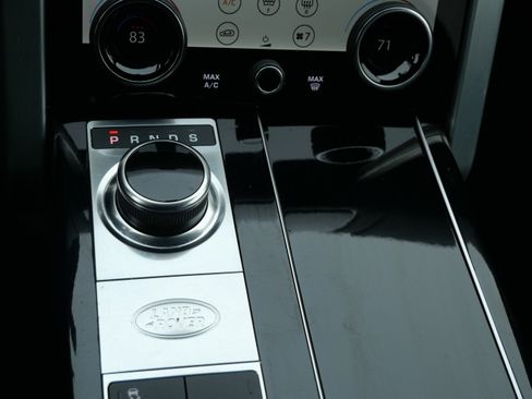 Used 2021 Land Rover Range Rover P525 Westminster Edition image 26