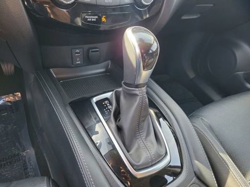 Used 2017 Nissan Rogue Sport SL w/ SL Premium Package AWD/4WD image 22