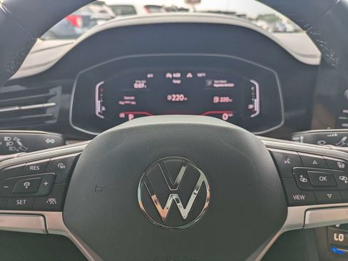 Certified 2025 Volkswagen Jetta SEL FWD image 30