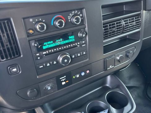 Used 2020 Chevrolet Express 3500 LS RWD image 13