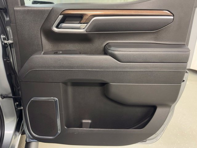 Used 2026 Chevrolet Silverado 1500 RST w/ RST Select Package AWD/4WD image 44