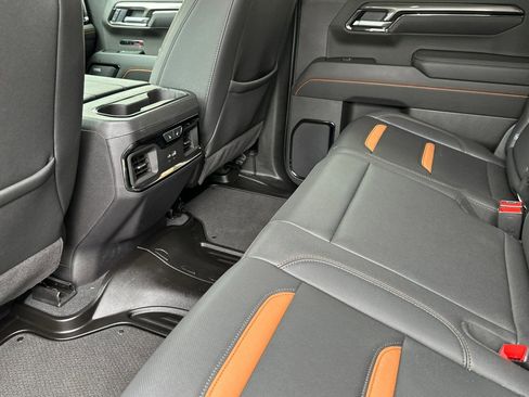 Certified 2025 GMC Sierra 1500 AT4 w/ AT4 Premium Package AWD/4WD image 13