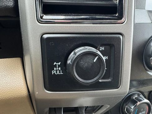 Used 2020 Ford F350 Lariat w/ Lariat Value Package image 21