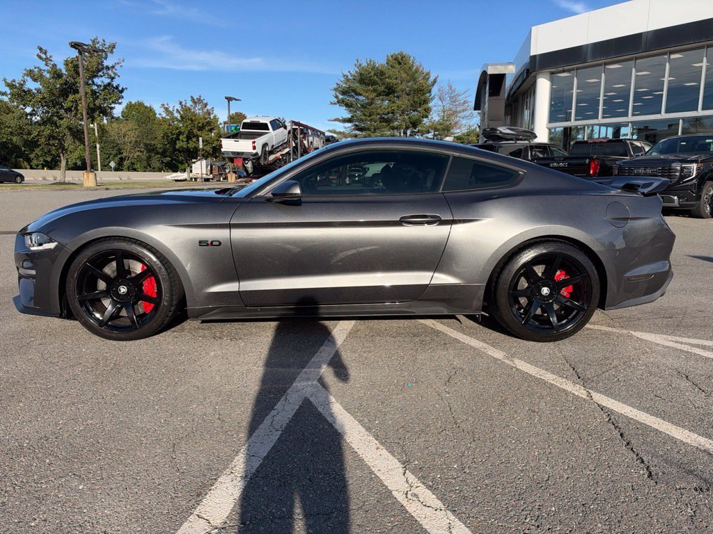 Used 2020 Ford Mustang GT Premium w/ GT Performance Package RWD image 2