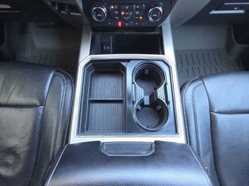 Used 2020 Ford F250 Lariat w/ Lariat Value Package image 39