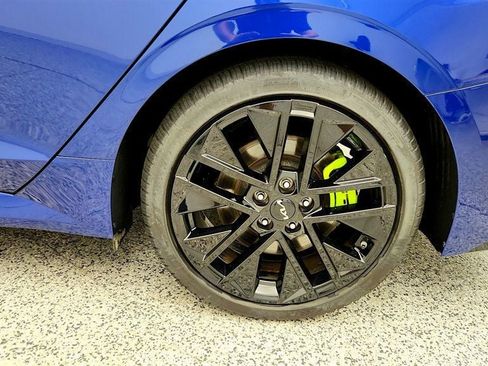 Used 2025 Kia K5 GT w/ GT1 Package FWD image 9