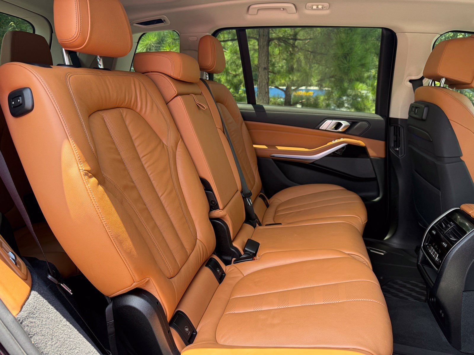 Used 2019 BMW X7 xDrive40i w/ Premium Package AWD/4WD image 40