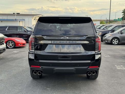 Used 2025 Chevrolet Suburban Z71 AWD/4WD image 24