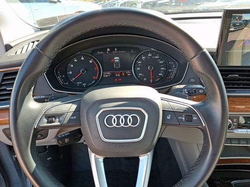 Used 2023 Audi Q5 2.0T Premium w/ Convenience Package AWD/4WD image 20