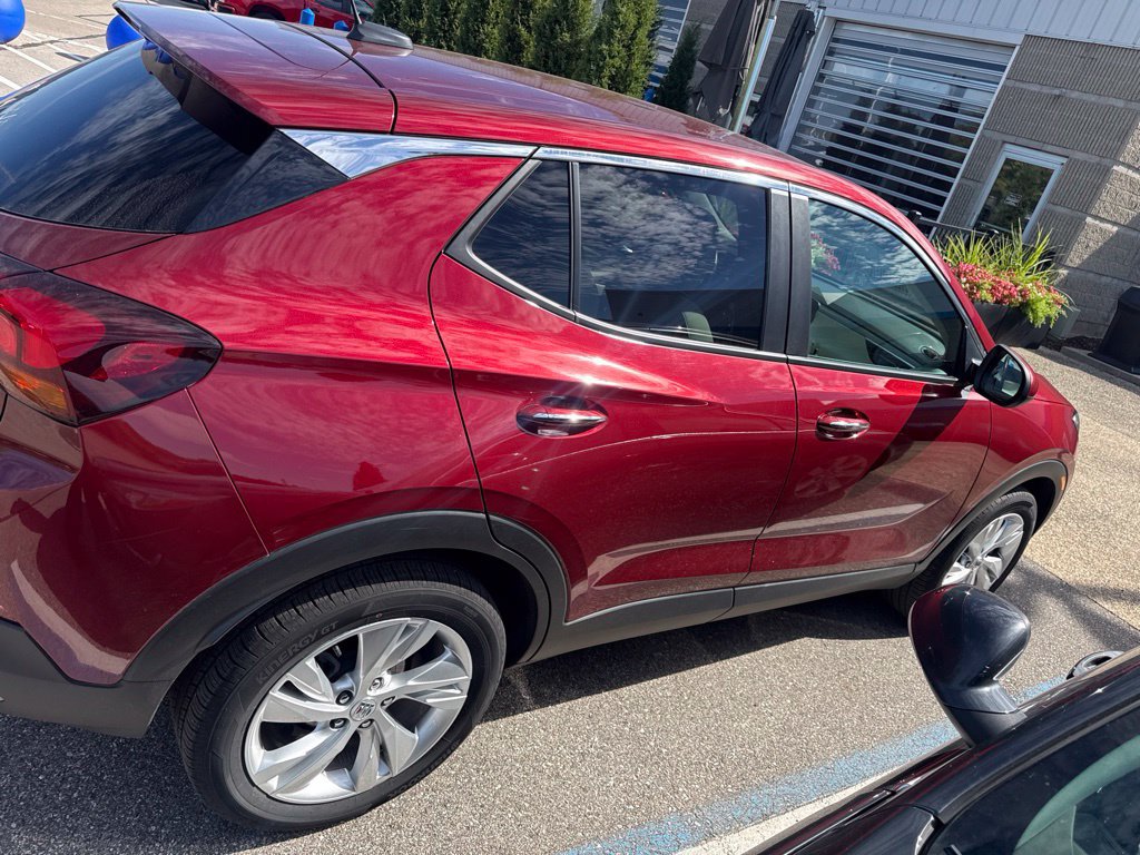 Used 2024 Buick Encore GX Preferred w/ Comfort Package FWD image 11