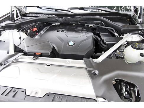 Used 2024 BMW X3 sDrive30i w/ Premium Package w/ZPA RWD image 31