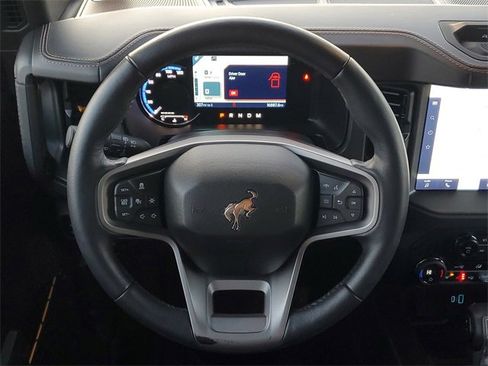 Certified 2024 Ford Bronco Badlands image 30