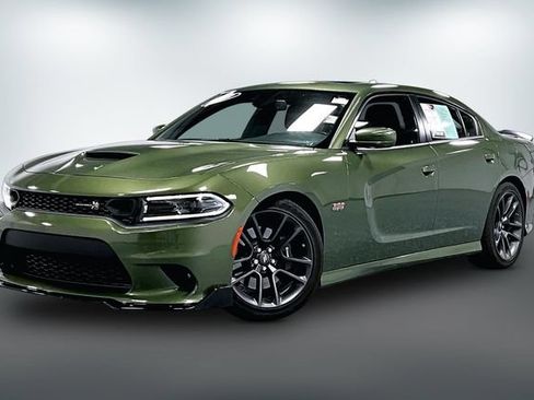 Used 2022 Dodge Charger Scat Pack w/ Harman/Kardon Audio Group RWD image 3