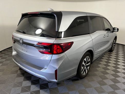 Used 2025 Honda Odyssey EX-L image 5
