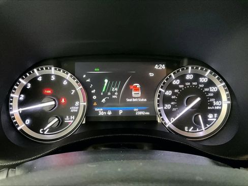 Used 2022 Toyota Highlander XLE image 16