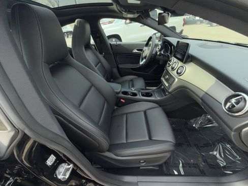 Used 2019 Mercedes-Benz CLA 250 4MATIC image 26