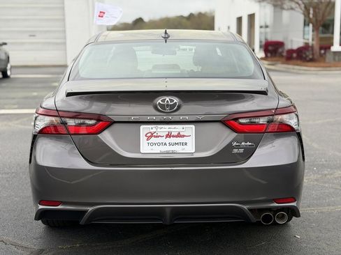 Used 2024 Toyota Camry SE image 7