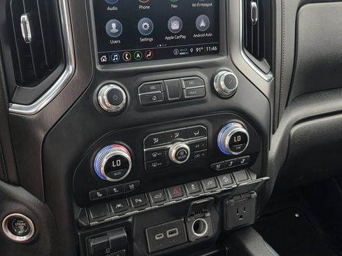 Used 2022 GMC Sierra 1500 AT4 w/ AT4 Premium Package AWD/4WD image 16