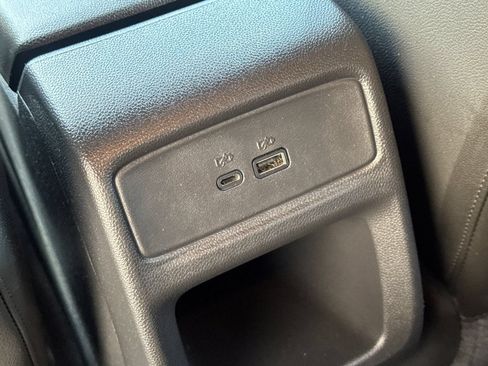Used 2025 Chevrolet Trax RS w/ Driver Confidence Package FWD image 39