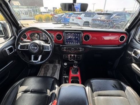 Used 2020 Jeep Wrangler Unlimited Sahara image 15